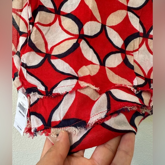 BANANA REPUBLIC Mosaic Print Red, White & Navy Scarf Wrap Shawl NWT - Picture 5 of 5